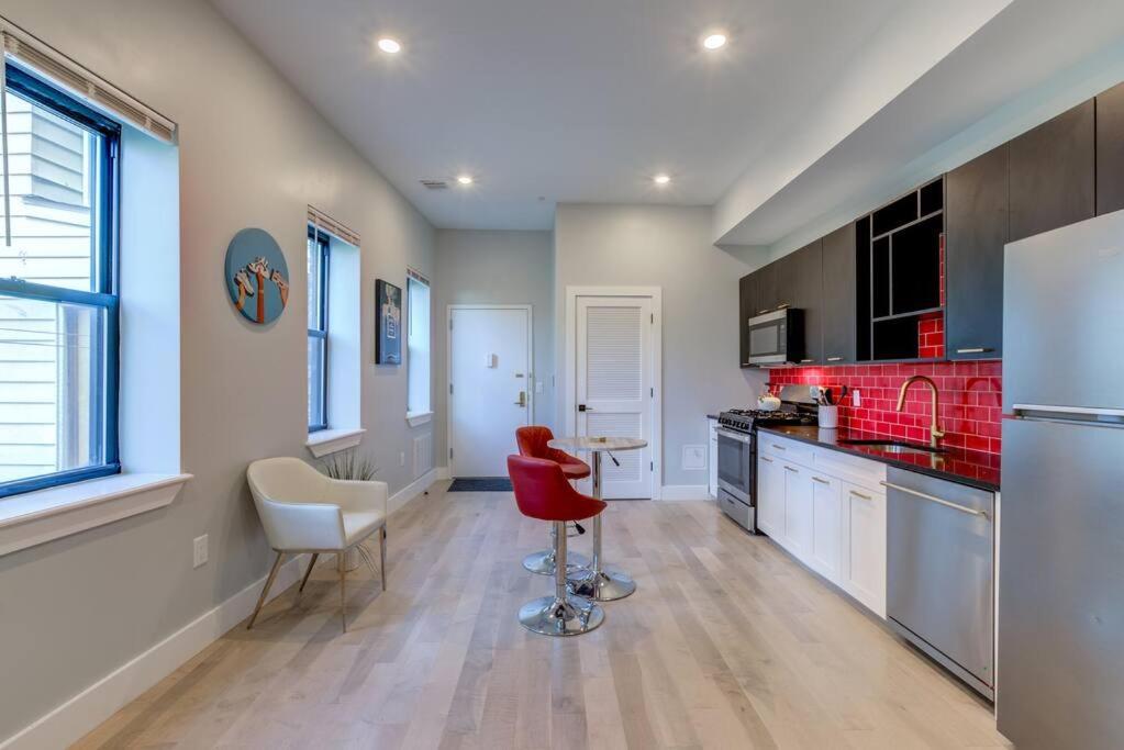 ニューアークLuxury Designer Theme 2Br Apt Near Nyc / Thepathアパートメント エクステリア 写真
