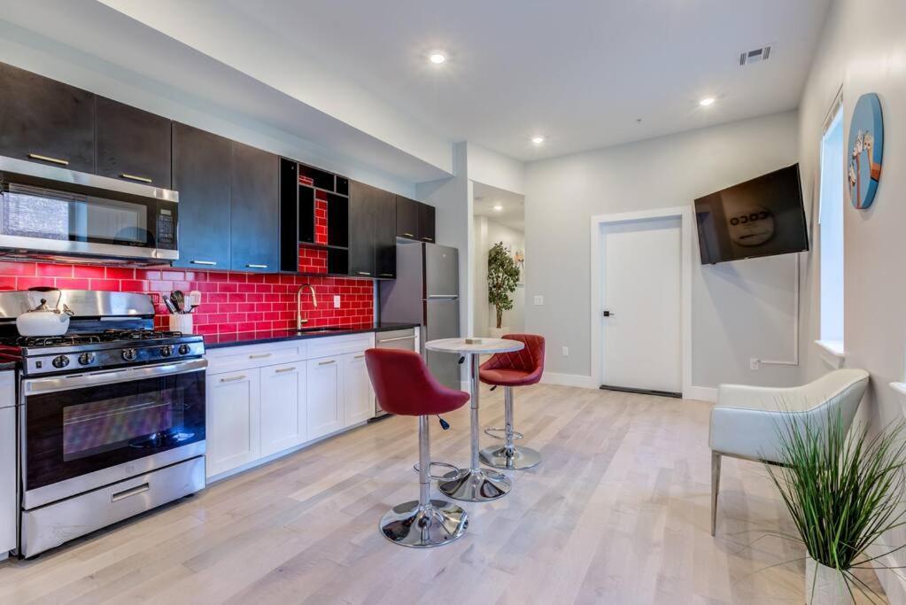ニューアークLuxury Designer Theme 2Br Apt Near Nyc / Thepathアパートメント エクステリア 写真