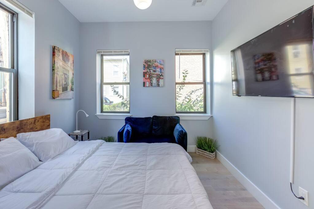 ニューアークLuxury Designer Theme 2Br Apt Near Nyc / Thepathアパートメント エクステリア 写真