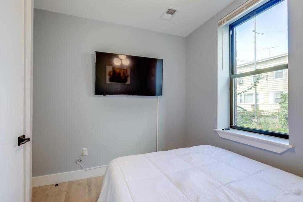 ニューアークLuxury Designer Theme 2Br Apt Near Nyc / Thepathアパートメント エクステリア 写真